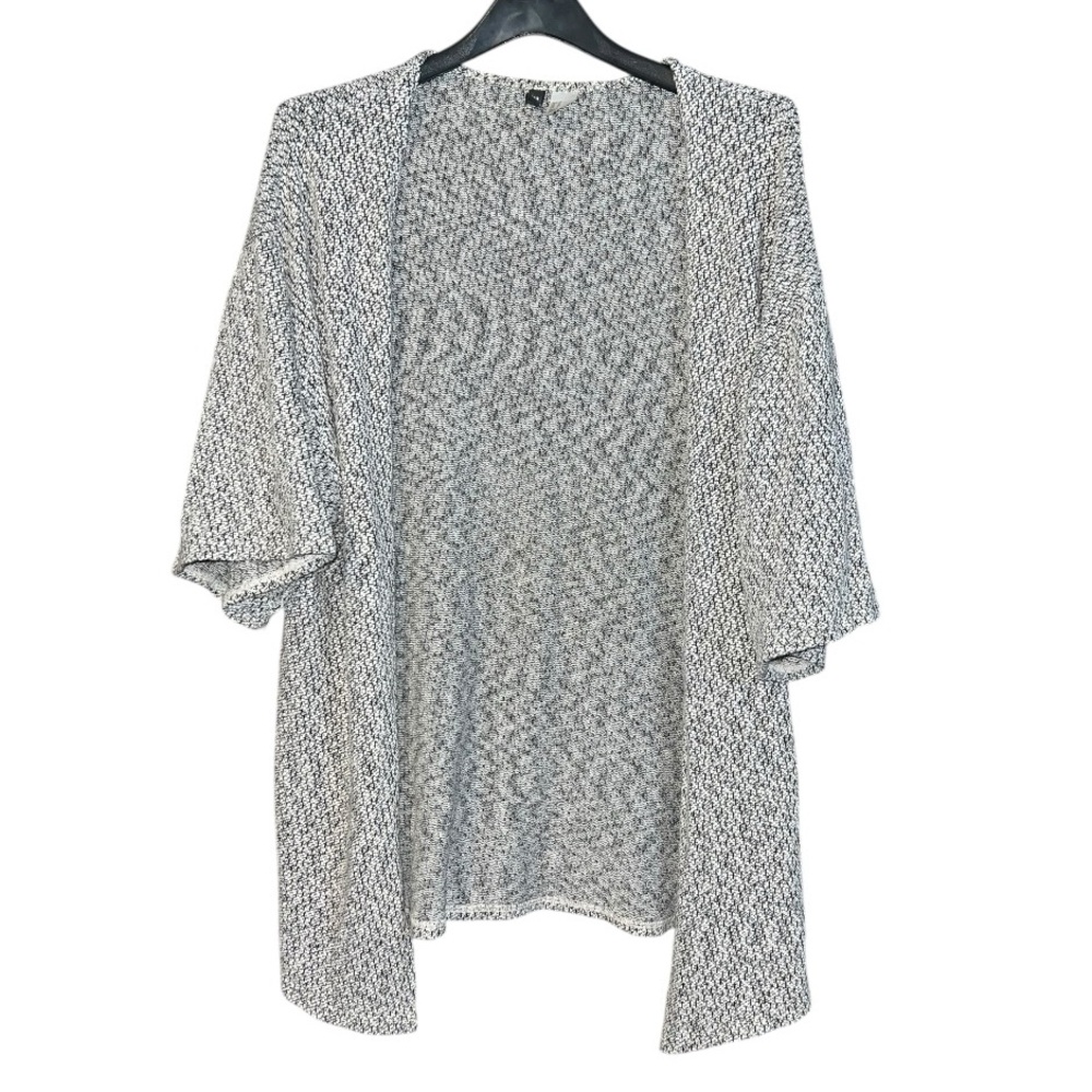 H&M Divided Black and White Knit Cardigan Women’s Medium